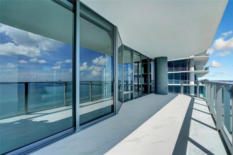 Copropriété à louer à Miami, Floride: 4 chambres, 244.89 m2 № 1987541 - photo 13