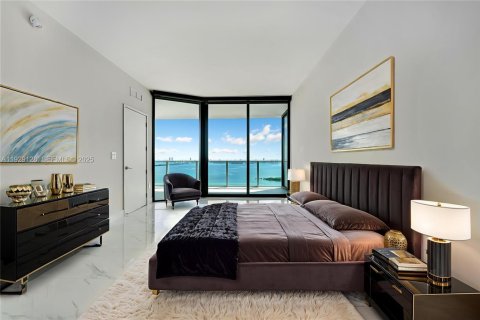 Copropriété à louer à Miami, Floride: 4 chambres, 244.89 m2 № 1987541 - photo 3