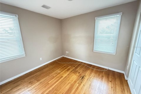 Casa en alquiler en Saint Petersburg, Florida, 2 dormitorios, 178.37 m2 № 1917397 - foto 5