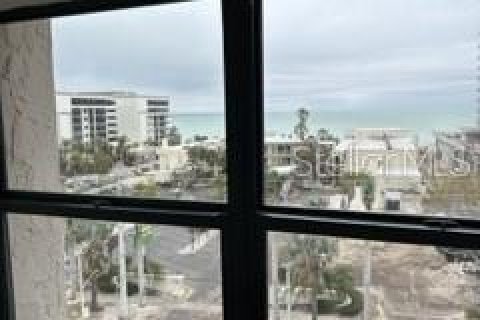 Copropriété à louer à Sarasota, Floride: 2 chambres, 120.12 m2 № 214587 - photo 17