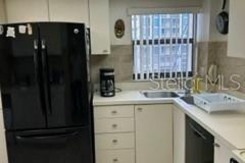 Copropriété à louer à Sarasota, Floride: 2 chambres, 120.12 m2 № 214587 - photo 14