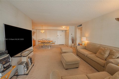Condominio en venta en Sunny Isles Beach, Florida, 2 dormitorios, 138.24 m2 № 1726037 - foto 1