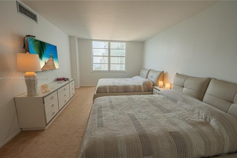 Condominio en venta en Sunny Isles Beach, Florida, 2 dormitorios, 138.24 m2 № 1726037 - foto 7