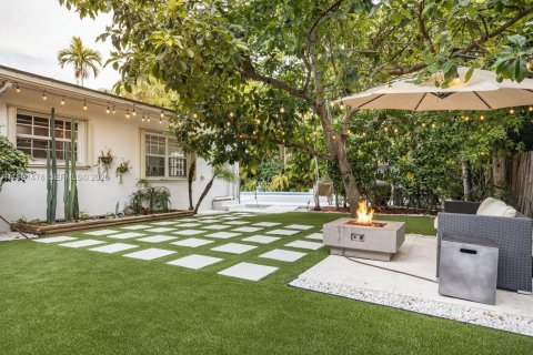 Casa en venta en Coral Gables, Florida, 2 dormitorios, 133.41 m2 № 2058286 - foto 4