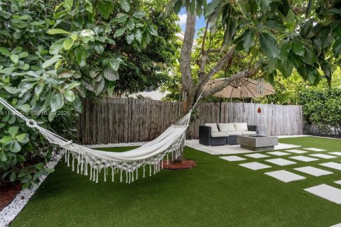 Casa en venta en Coral Gables, Florida, 2 dormitorios, 133.41 m2 № 2058286 - foto 17