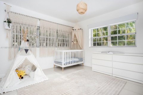 Casa en venta en Coral Gables, Florida, 2 dormitorios, 133.41 m2 № 2058286 - foto 9