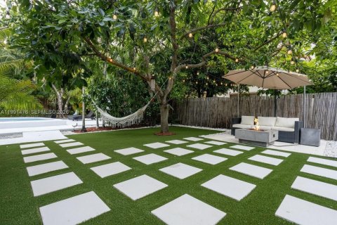 Casa en venta en Coral Gables, Florida, 2 dormitorios, 133.41 m2 № 2058286 - foto 19