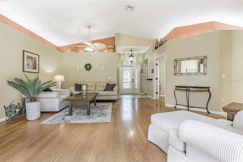 Villa ou maison à vendre à San Antonio, Floride: 2 chambres, 125.7 m2 № 2431600 - photo 3