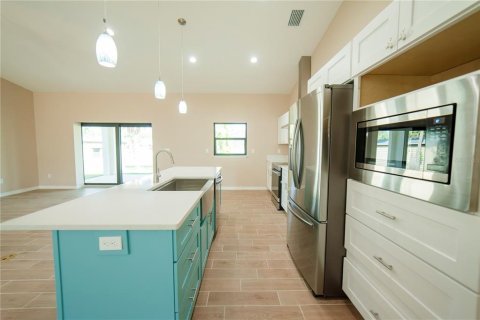 Villa ou maison à louer à Englewood, Floride: 3 chambres, 167.97 m2 № 2387496 - photo 7