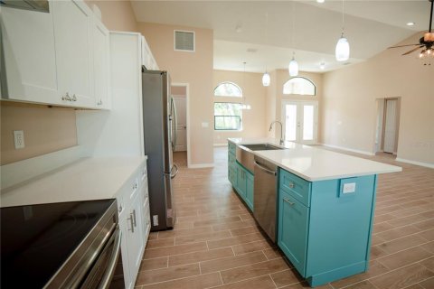 Villa ou maison à louer à Englewood, Floride: 3 chambres, 167.97 m2 № 2387496 - photo 6