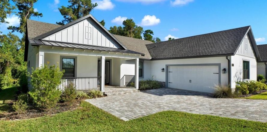 House in Brooksville, Florida 4 bedrooms, 234.86 sq.m. № 2403425