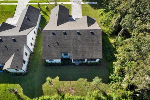 House in Brooksville, Florida 4 bedrooms, 234.86 sq.m. № 2403425 - photo 29