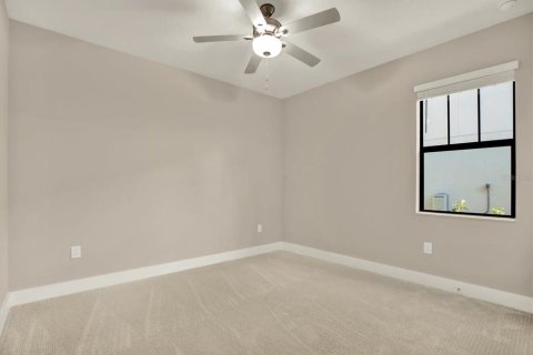 House in Brooksville, Florida 4 bedrooms, 234.86 sq.m. № 2403425 - photo 24