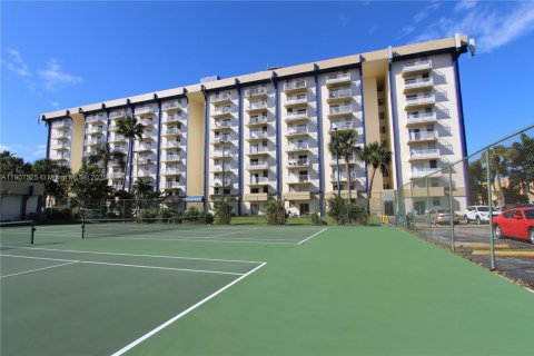 Copropriété à louer à Miami, Floride: 1 chambre, 56.21 m2 № 1966218 - photo 19