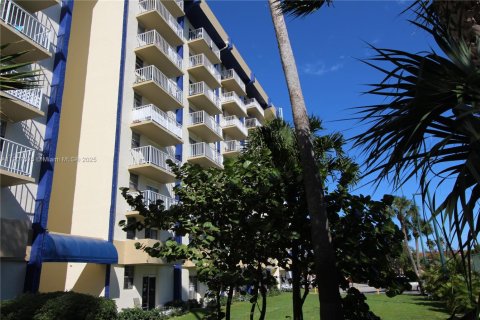 Condo à Miami, Floride, 1 chambre  № 1966218