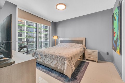 Condominio en alquiler en Miami, Florida, 1 dormitorio, 70.42 m2 № 1954358 - foto 12