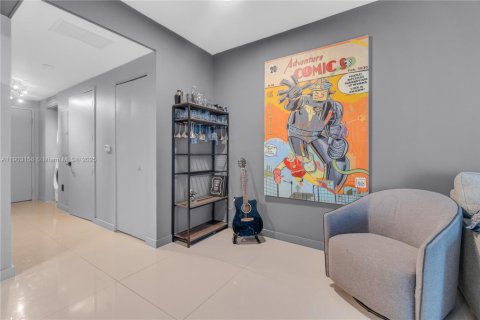 Condominio en alquiler en Miami, Florida, 1 dormitorio, 70.42 m2 № 1954358 - foto 4