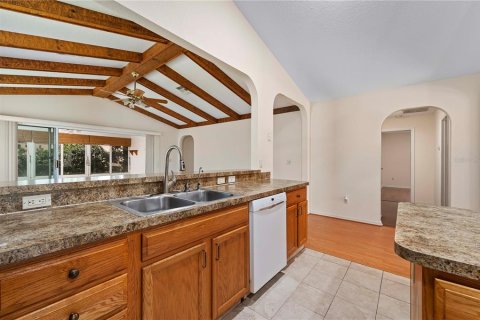 House in Summerfield, Florida 3 bedrooms, 159.51 sq.m. № 1680373 - photo 15