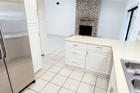 Купить виллу или дом в Маргит, Флорида 3 спальни, 191.47м2, № 2027761 - фото 19