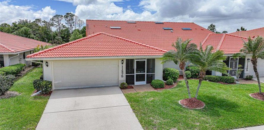 Casa en Lake Suzy, Florida 3 dormitorios, 202.16 m2 № 2097412