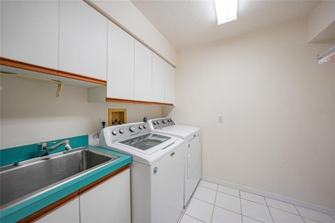 Casa en venta en Lake Suzy, Florida, 3 dormitorios, 202.16 m2 № 2097412 - foto 25