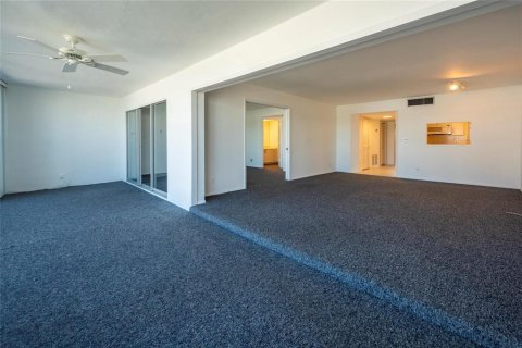 Apartamento en alquiler en Fort Lauderdale, Florida, 2 dormitorios, 132.85 m2 № 2174078 - foto 13