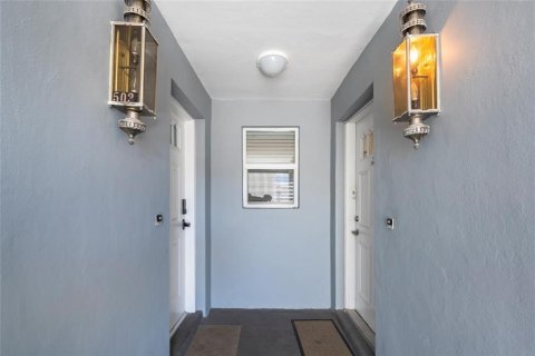 Apartamento en alquiler en Fort Lauderdale, Florida, 2 dormitorios, 132.85 m2 № 2174078 - foto 22