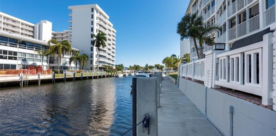 Apartamento en Fort Lauderdale, Florida 2 dormitorios, 132.85 m2 № 2174078