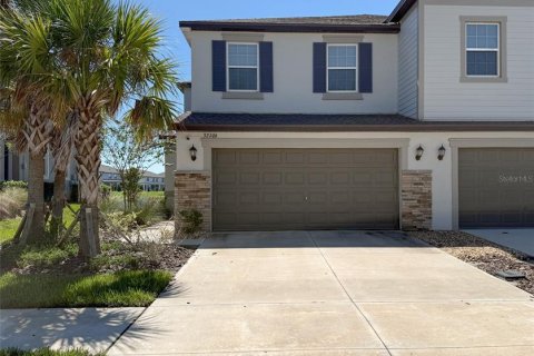 Townhouse in San Antonio, Florida 3 bedrooms, 167.32 sq.m. № 2419754