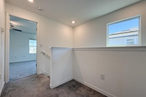 Townhouse in San Antonio, Florida 3 bedrooms, 167.32 sq.m. № 2419754 - photo 23