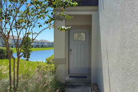 Townhouse in San Antonio, Florida 3 bedrooms, 167.32 sq.m. № 2419754 - photo 6