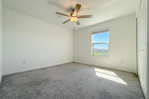 Townhouse in San Antonio, Florida 3 bedrooms, 167.32 sq.m. № 2419754 - photo 25