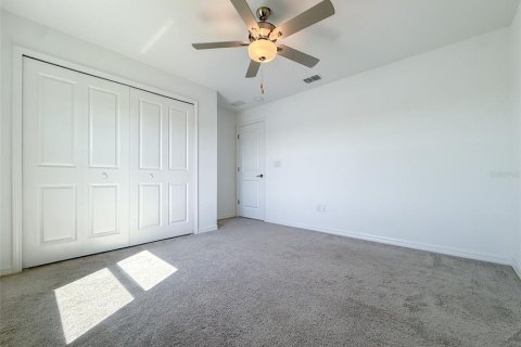 Townhouse in San Antonio, Florida 3 bedrooms, 167.32 sq.m. № 2419754 - photo 26