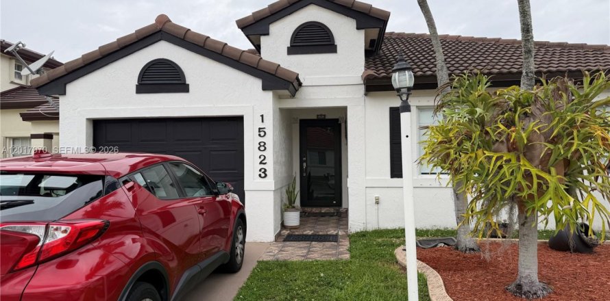 Villa ou maison à Miami, Floride 4 chambres, 135.08 m2 № 2078431