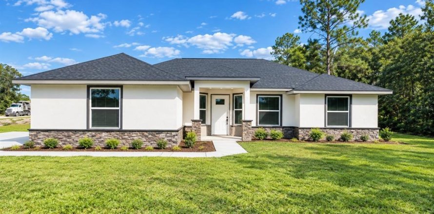 Villa ou maison à Dunnellon, Floride 4 chambres, 158.49 m2 № 2400912