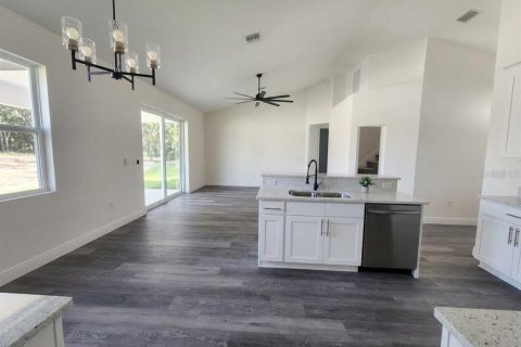 Villa ou maison à vendre à Dunnellon, Floride: 4 chambres, 158.49 m2 № 2400912 - photo 8