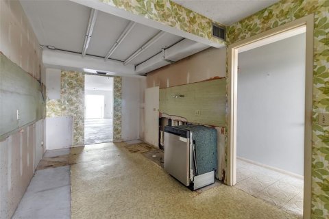 Купить кондоминиум в Сарасота, Флорида 6 комнат, 119.1м2, № 1904628 - фото 18