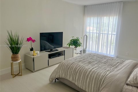 Снять в аренду кондоминиум в Авентура, Флорида 2 спальни, 141.4м2, № 2047538 - фото 9