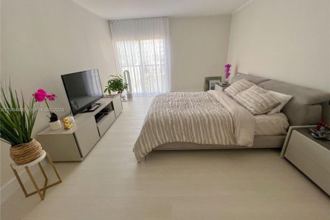 Снять в аренду кондоминиум в Авентура, Флорида 2 спальни, 141.4м2, № 2047538 - фото 8