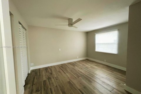 House in Cooper City, Florida 3 bedrooms, 148.64 sq.m. № 2050283 - photo 7