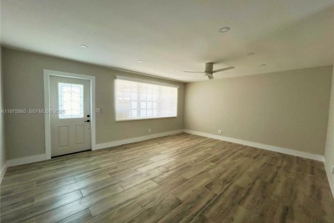 House in Cooper City, Florida 3 bedrooms, 148.64 sq.m. № 2050283 - photo 2