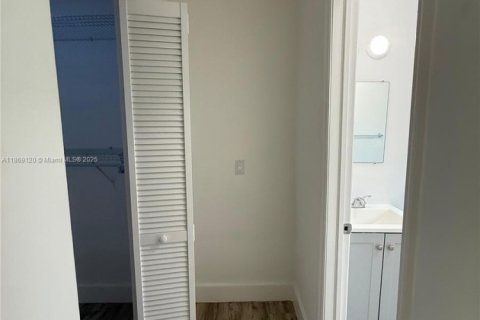 Appartement à louer à Miami Beach, Floride № 1895351 - photo 9