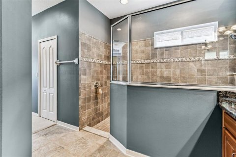 House in Land O' Lakes, Florida 5 bedrooms, 246.38 sq.m. № 2123182 - photo 29