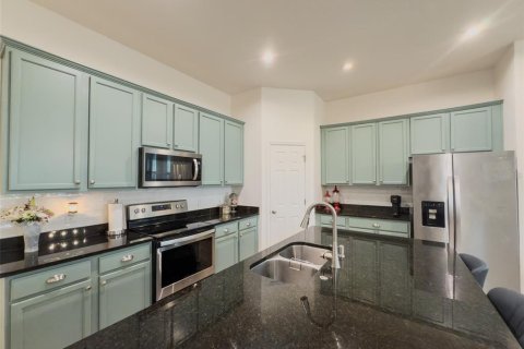 House in Windermere, Florida 4 bedrooms, 206.43 sq.m. № 1737069 - photo 14