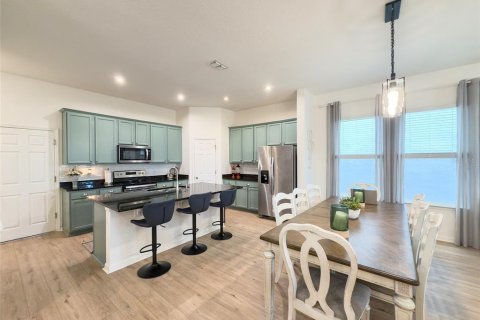 House in Windermere, Florida 4 bedrooms, 206.43 sq.m. № 1737069 - photo 8