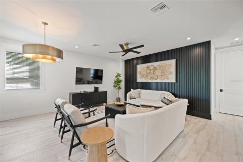Casa en venta en Anna Maria, Florida, 4 dormitorios, 227.15 m2 № 1771643 - foto 14