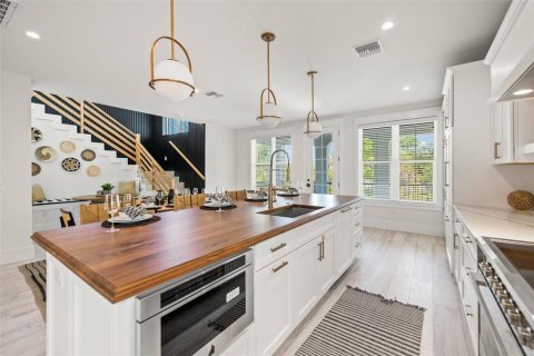 Casa en venta en Anna Maria, Florida, 4 dormitorios, 227.15 m2 № 1771643 - foto 11