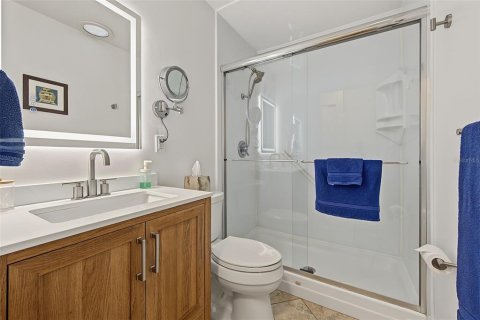 House in Palm Harbor, Florida 3 bedrooms, 133.41 sq.m. № 2412729 - photo 27