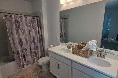 Villa ou maison à louer à Kissimmee, Floride: 3 chambres, 184.78 m2 № 2399334 - photo 19