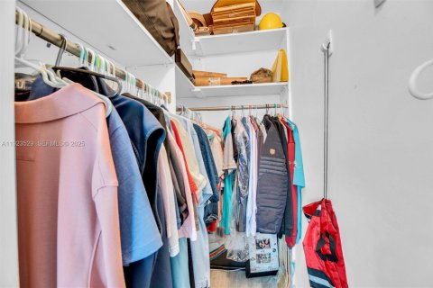 Снять в аренду кондоминиум в Форт-Лодердейл, Флорида 2 спальни, 74.32м2, № 1983818 - фото 22